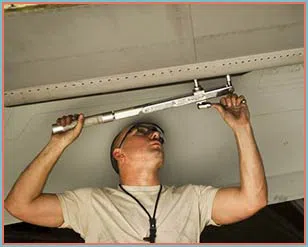 Golden Garage Door Repair Service Itasca, IL 630-625-8576 - 10-install-cont